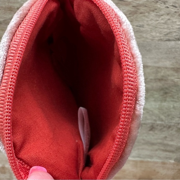 Francesca’s Velvety Initial C Coin Purse Multicolored Embroidered Beaded NWT - Picture 3 of 7